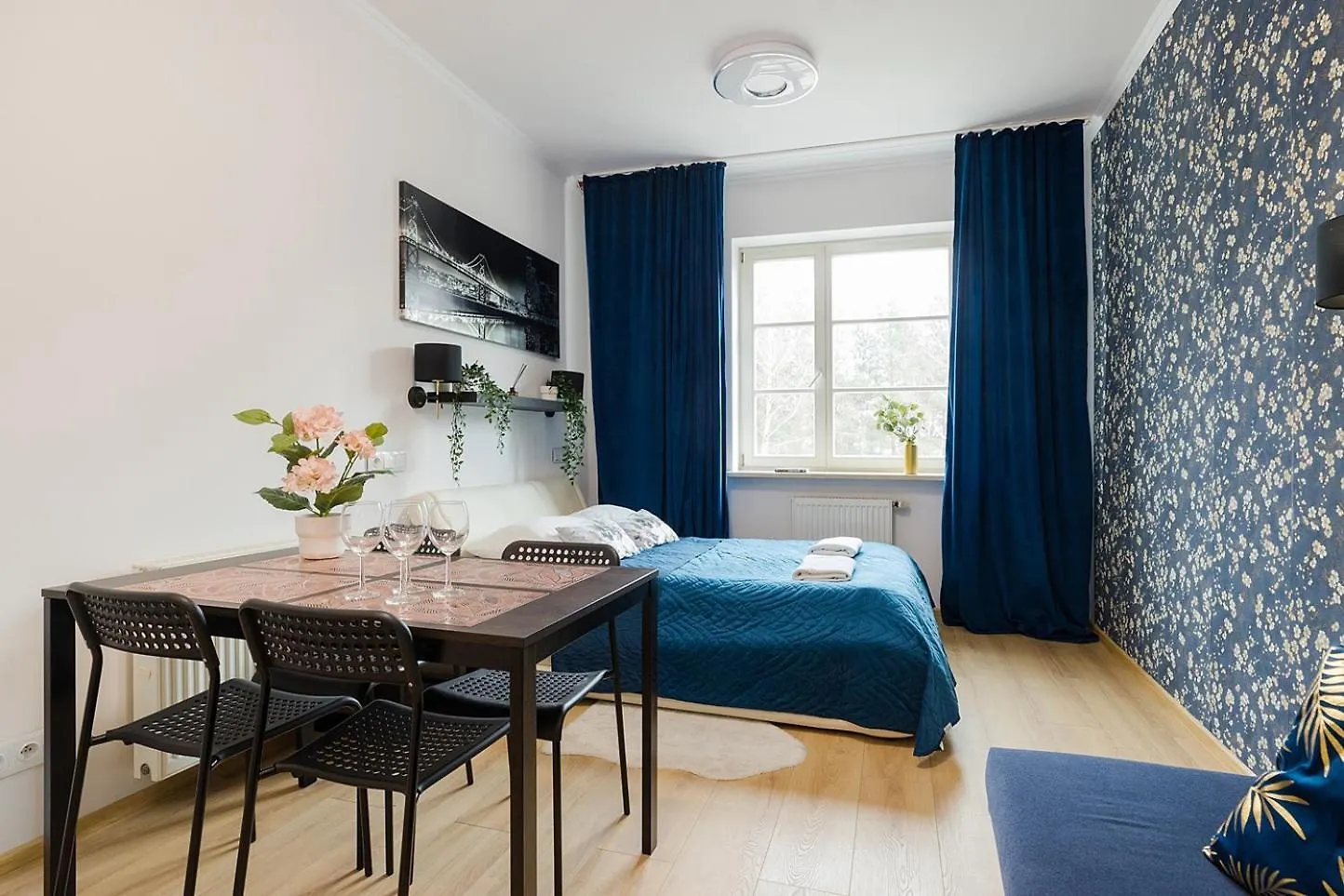 23 Mgr Rooms Sonata Warsaw 0*,